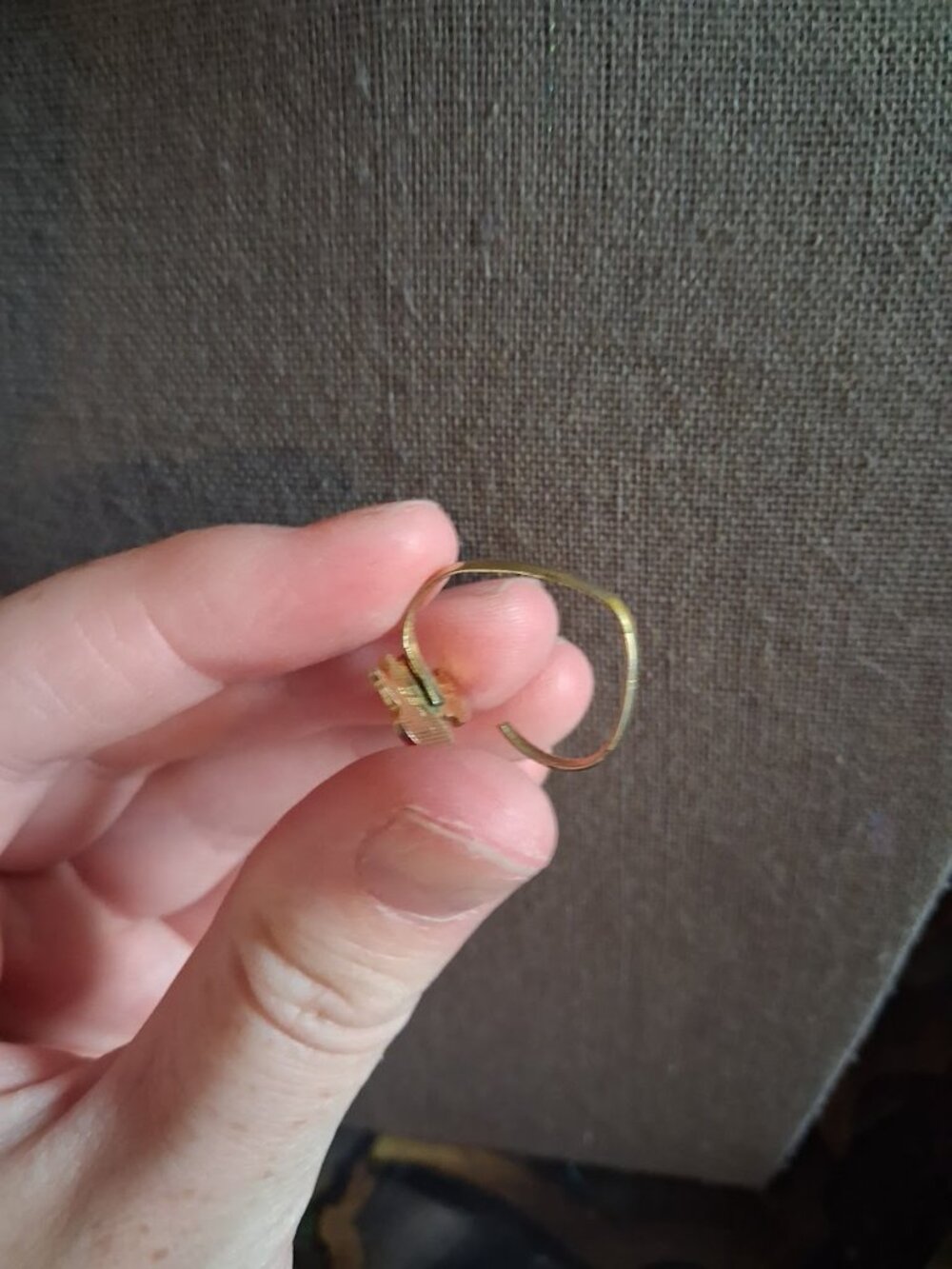 Sizeable Snoopy ring - Picture 5 of 5